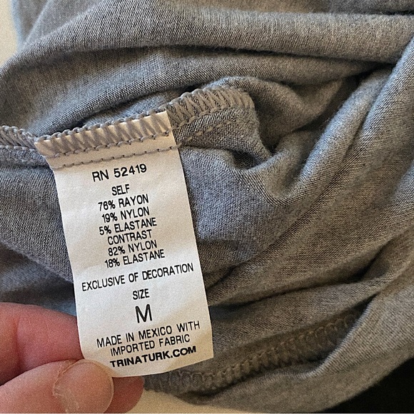 TRINA TURK Recreation Shirt Top Mesh Dolman Sleeve Banded Hem Grey Rayon Medium - Picture 6 of 6